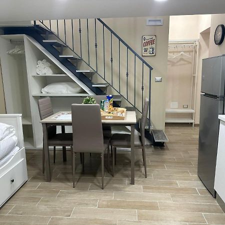 Bed and Breakfast Napoli Centro - La Casa Di Cate Экстерьер фото