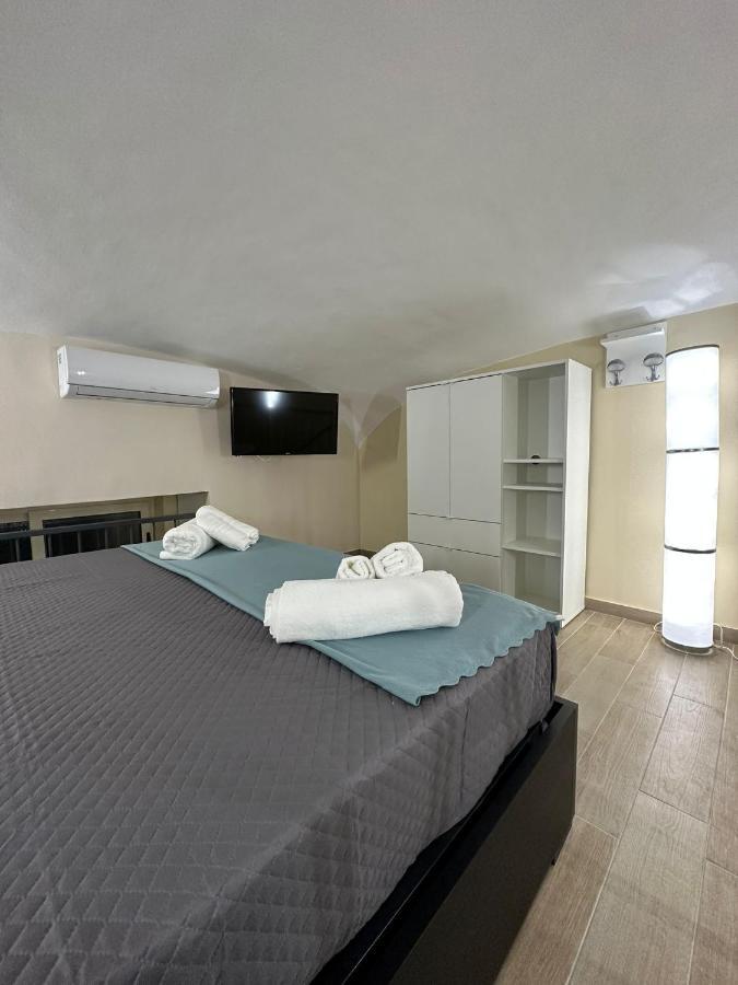 Bed and Breakfast Napoli Centro - La Casa Di Cate Экстерьер фото