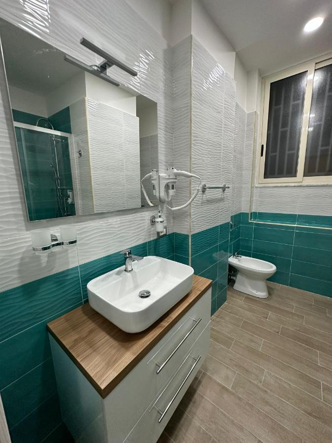 Bed and Breakfast Napoli Centro - La Casa Di Cate Экстерьер фото